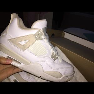 Air Jordan Retro 4